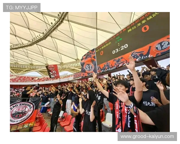 联赛推广活动吸引更多年轻观众回归球场，推广足球赛事